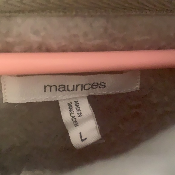 Maurices size Large camo Sherpa - Picture 2 of 3